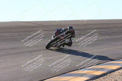 media/Dec-06-2024-CVMA Friday Practice (Fri) [[e1d1c5d4fc]]/4-Group 4 and Trackday/Session 5 (Bowl)/